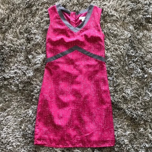 Merona Dresses & Skirts - Merona V-neck Dress